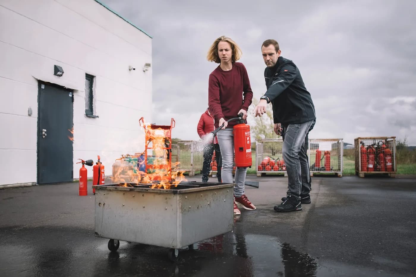 Dörr Feuerschutz – Brandschutzausbildung am Feuerlöschtrainer